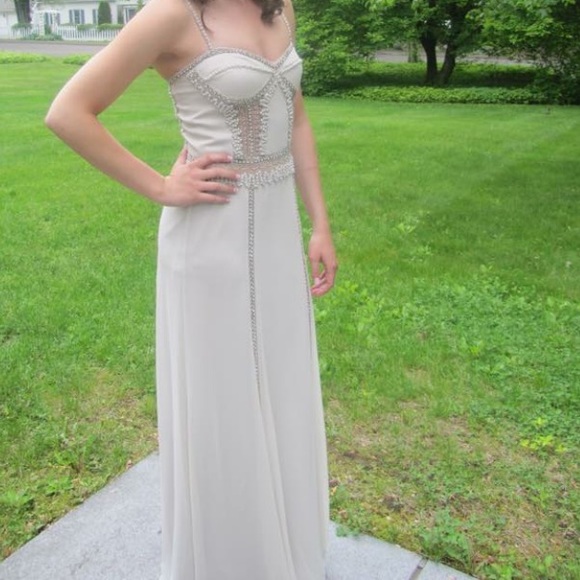 Ivory Vintage Prom Dress - Picture 7 of 8